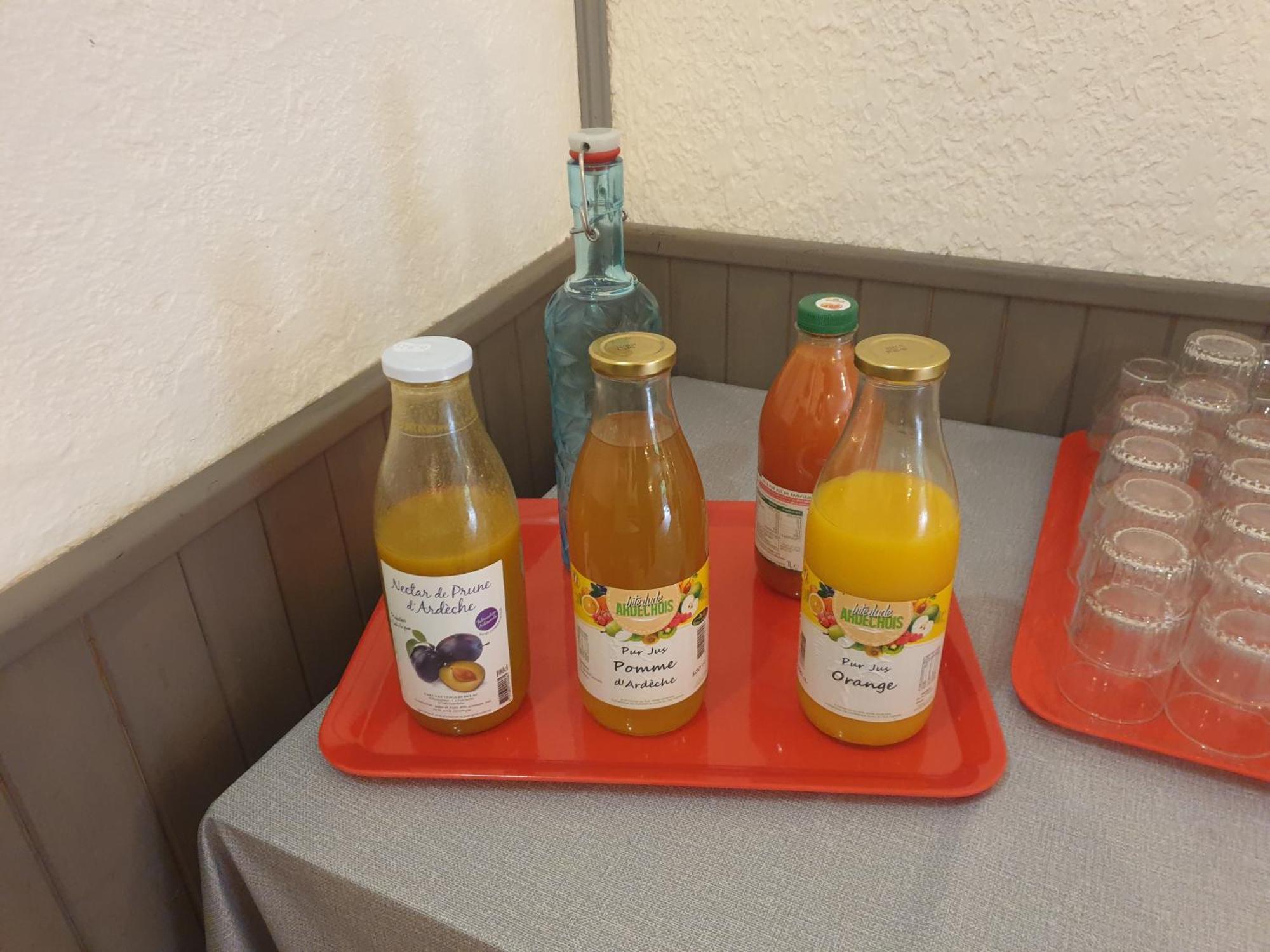 马斯德艾斯帕尔酒店 莱旺 外观 照片